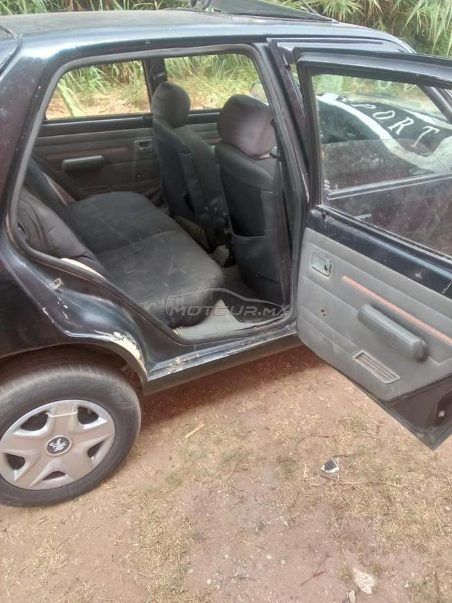 سيارة بيجون ايسونص 205 للبيع في مدينة سلا 