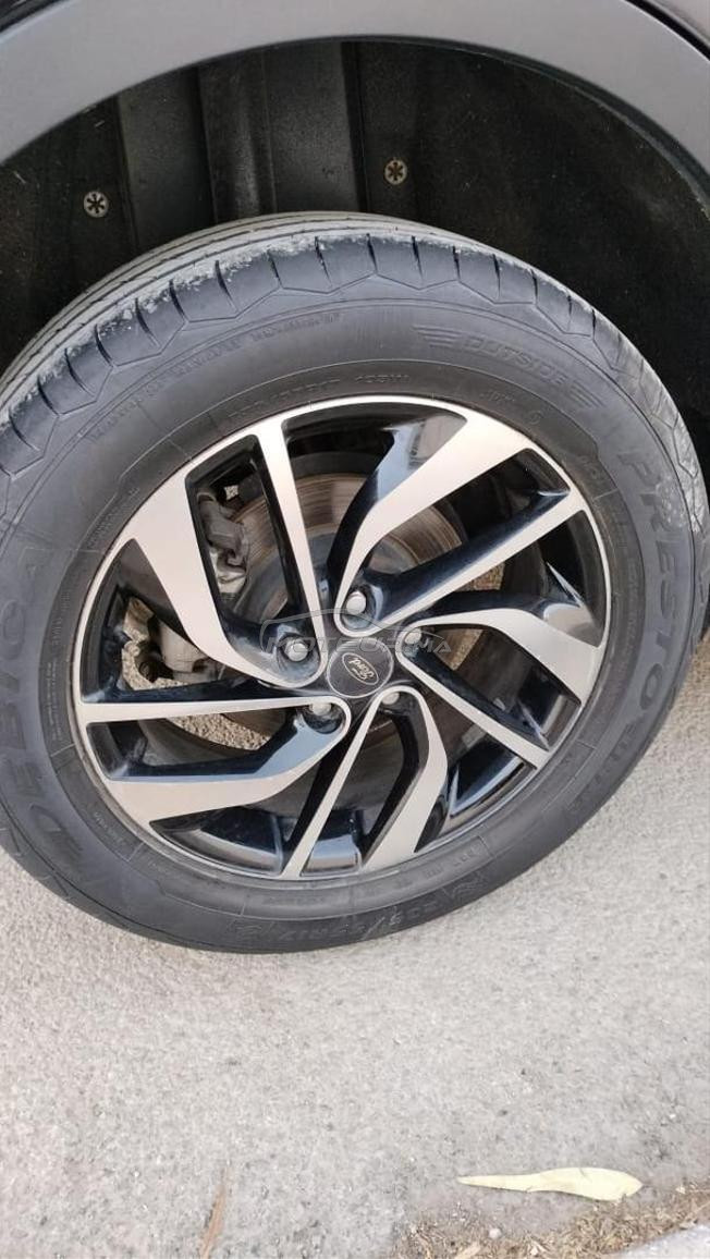 voiture ford kuga très bon état 