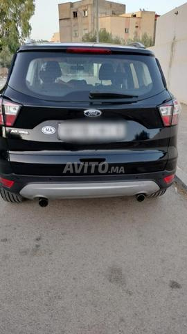 Voiture Ford Kuga très bon état - 2