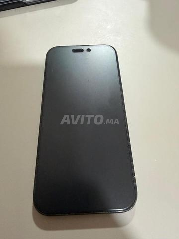 Iphone 15 en très bon état