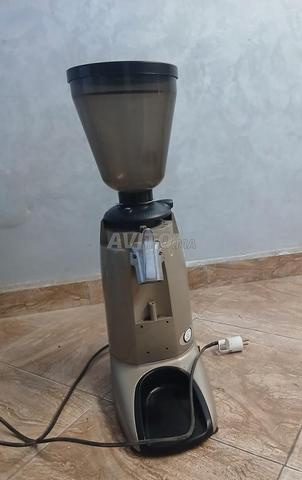 Moulin à café professionnel Compak - 2