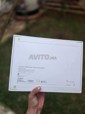 Macbook Pro M5 Pro 24Go/2To noir Neuf - 2
