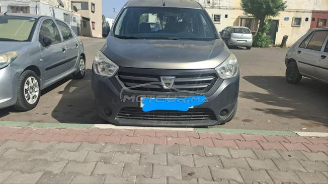 سيارة داسيا للبيع