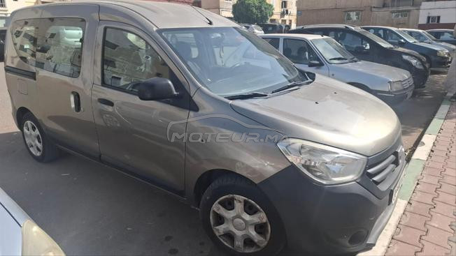 سيارة داسيا للبيع