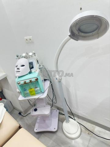 Hydrafacial 7 en 1 avec chariot, les acides et lampe LED