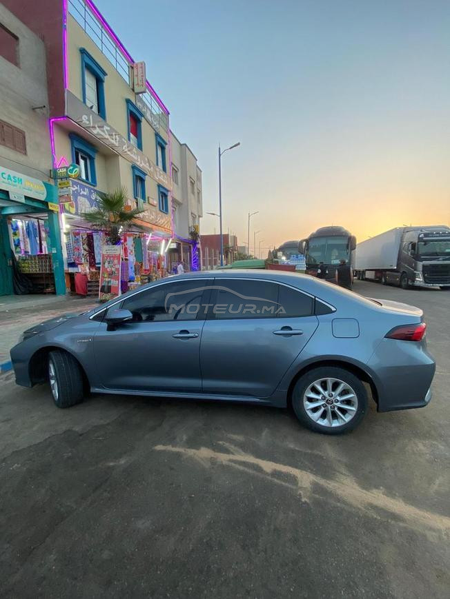 السيارة للبيع