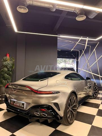 ASTON MARTIN VANTAGE - 2