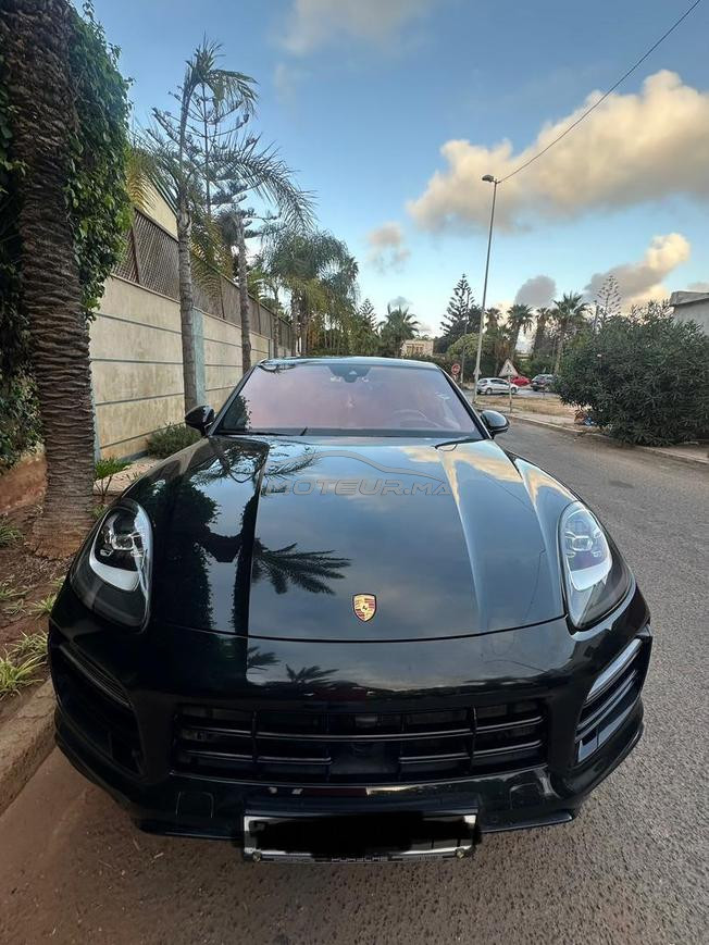 Porsche Cayenne Coupé E-Hybrid 2023.      