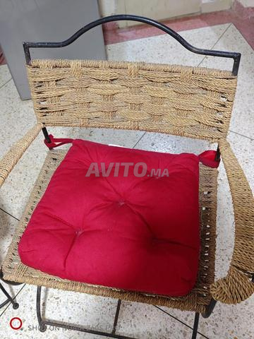 Table avec 2 chaises d'artisanat marocain - 2
