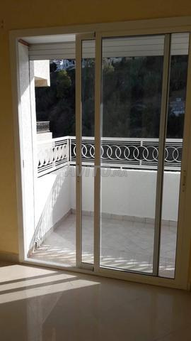 BEL APPARTEMENT MEUBLÉ AVEC TERRASSE & VUE DÉGAGÉE - 2