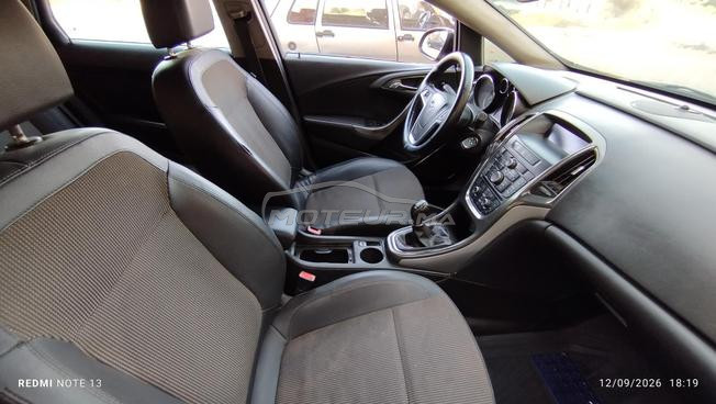 opel Astra 1er main 