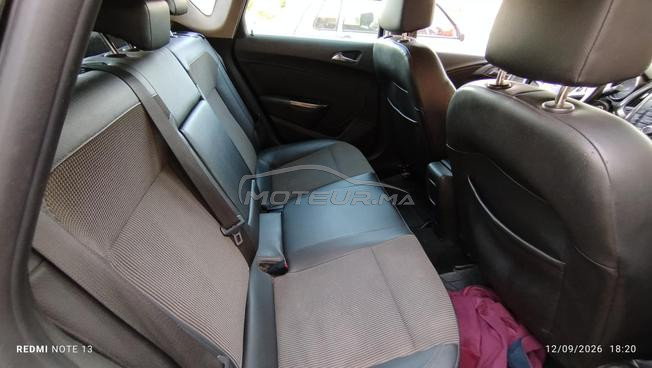 opel Astra 1er main 