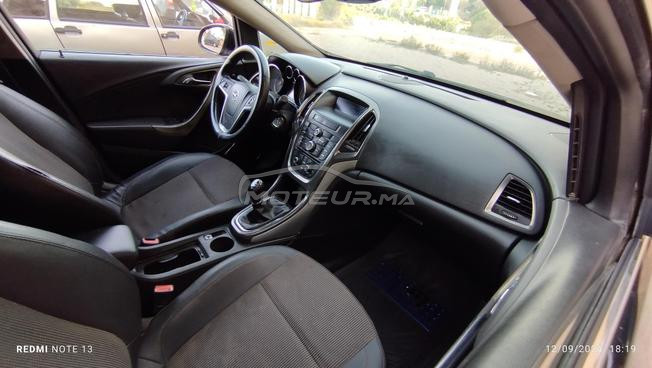 opel Astra 1er main 