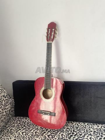 غيتار كلاسيكي 🎸 والسعر غير قابل للتفاوض - 2