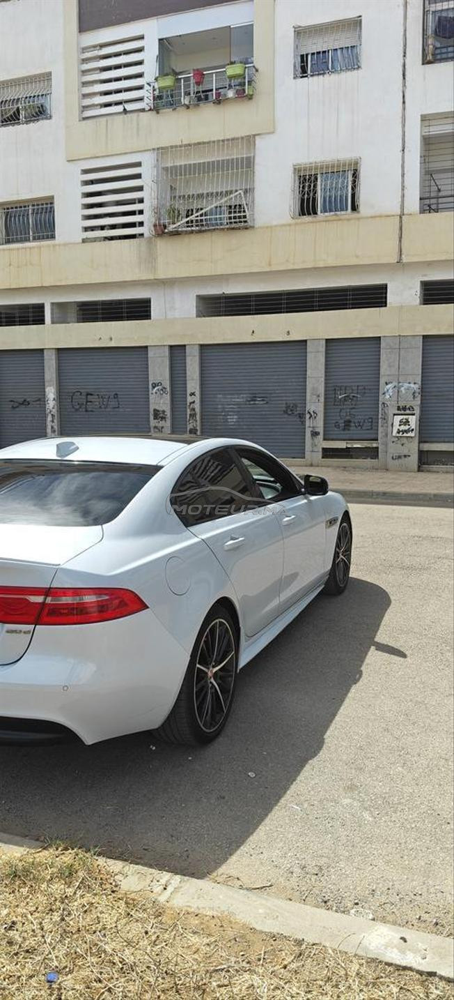 Jaguar Xe r-sport 