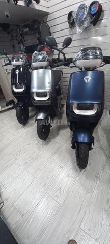 SCOOTER ÉLECTRIQUE YADEA E8S - 2