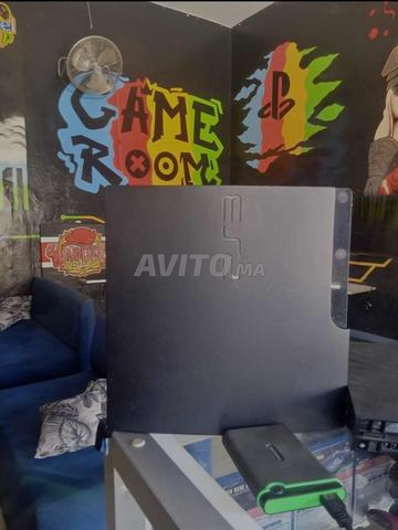 PlayStation 3 ,neuve, avec plus de 40 jeux  manette - 2