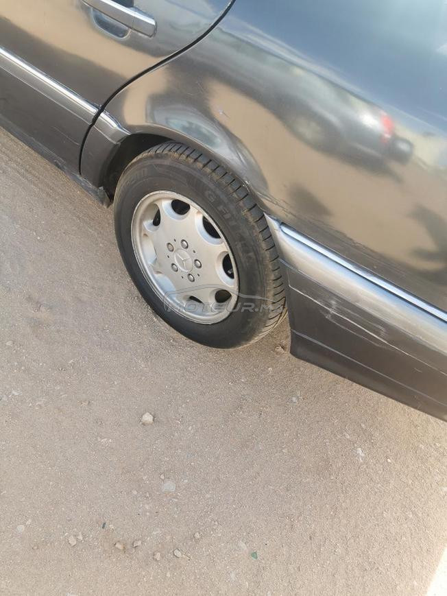 Mercedes C220 modèle 1994 dédouane 2005 