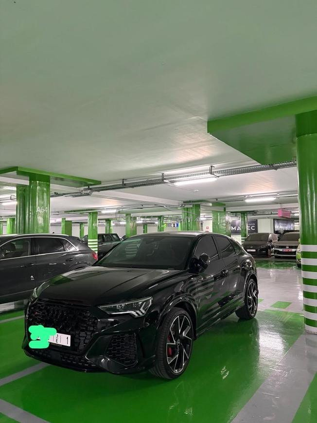 audi rsq3 