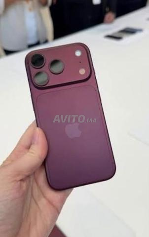 IPhone 18 Pro Max couleur Bordeaux