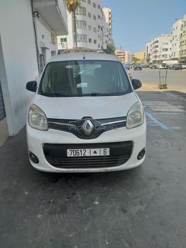 une voiture a vendre  