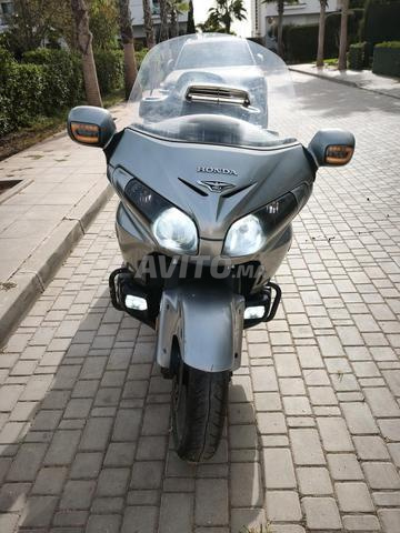 Honda Goldwing 1800 - 2012 (مستوردة USA) - حالة ممتازة - 2