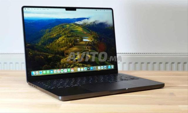 MacBook Pro 14 M3 Pro 2023 18Go 1To Space Black