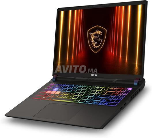MSI Vector 16 HX AI RTX 5070 Ti - 2