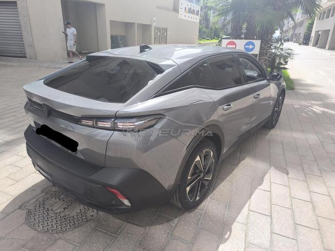 Peugeot 408 Allure hybride essence automatique 