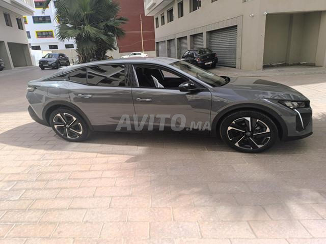 Peugeot 408 Allure hybride essence automatique - 2