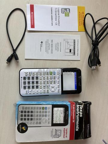 آلة TI-83 Edition Python - حالة جيدة جدًا