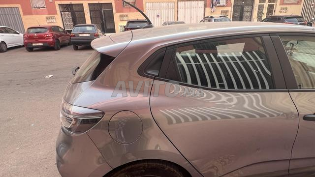 Renault Clio Diesel Manuelle 2025 à Casablanca - 2