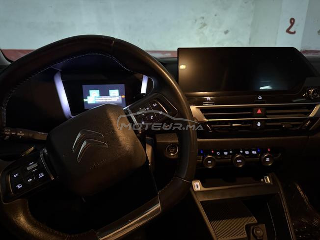 Citroën C4 X 2021 – Très bon état, pièces neuves