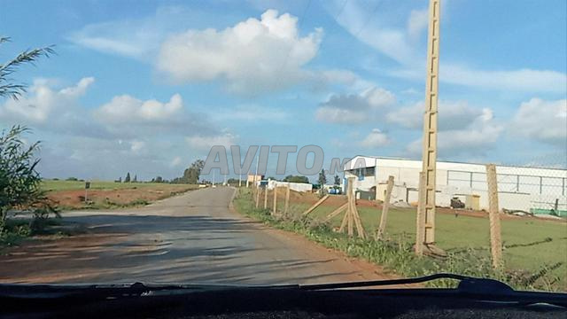 أرض للبيع في تيفلت تطل على المدينة - 2