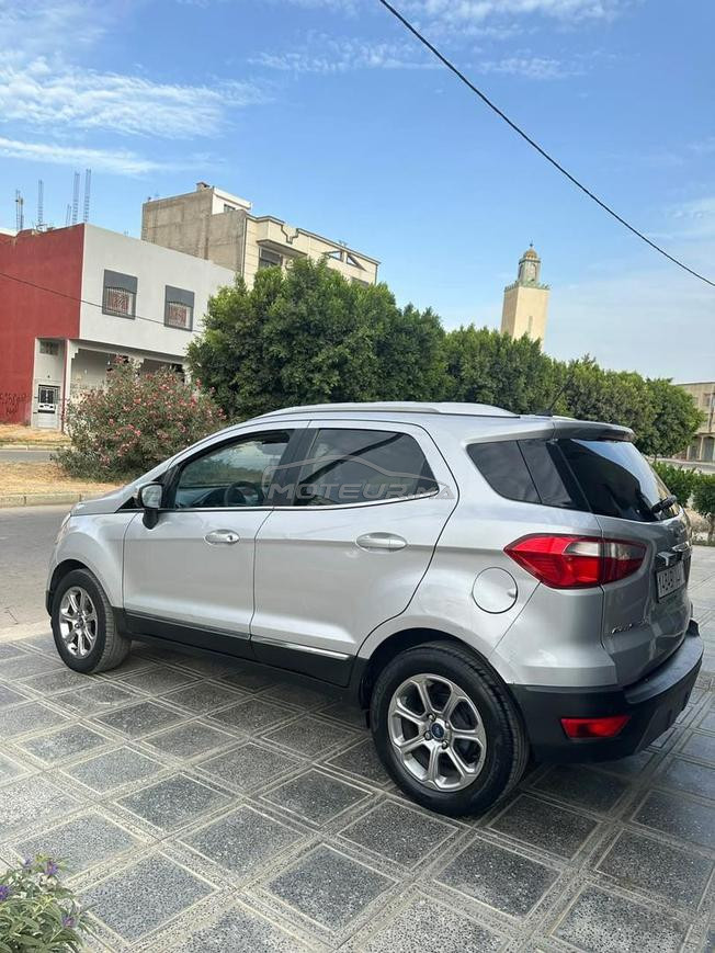 Ford très neuf