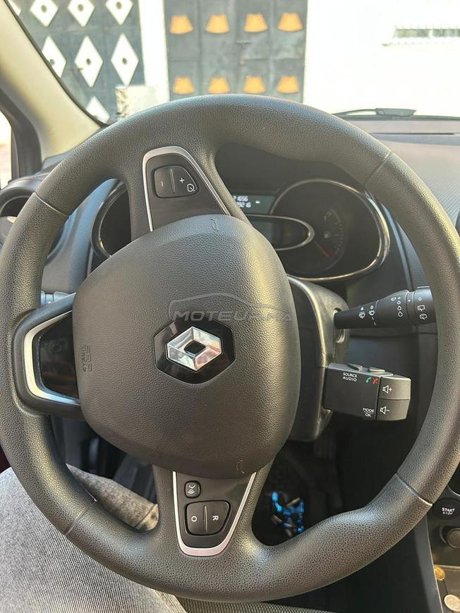 voiture cli4 rouge
