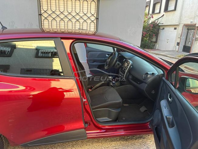 voiture cli4 rouge