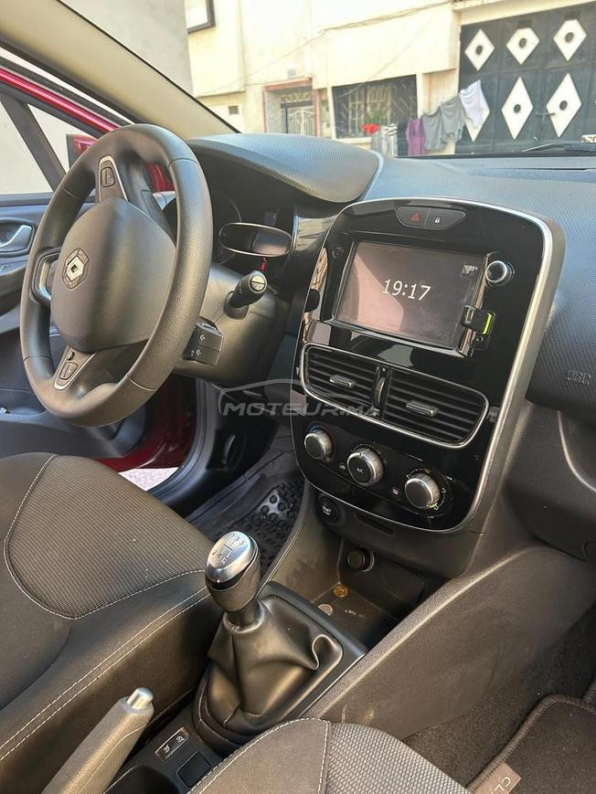 voiture cli4 rouge