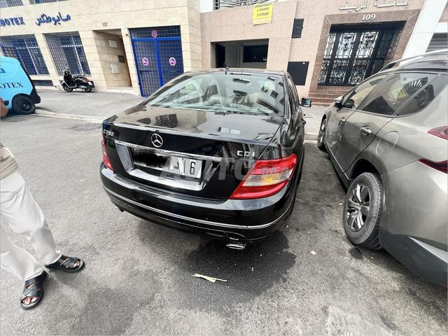 Mercedes C350, excellent état - 2