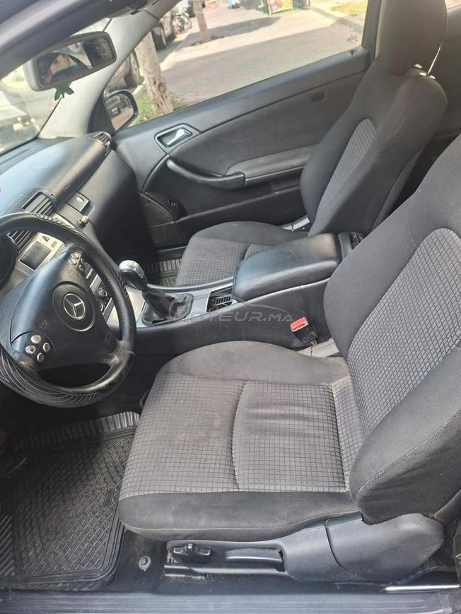 Mercedes Benz 200 model 2004 8cv diesel