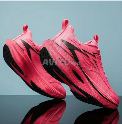 Chaussure de sport neuves - 2