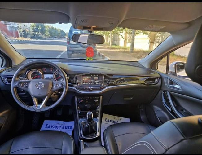 Opel astra 2017 à vendre