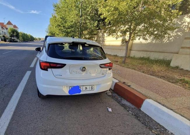 Opel astra 2017 à vendre
