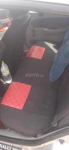 voiture en bon état tout changer - 2