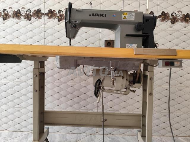 Machine à coudre - 2