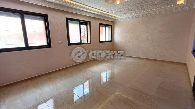 CMN-HA-1785 - Appartement à vendre à Oulfa - 2