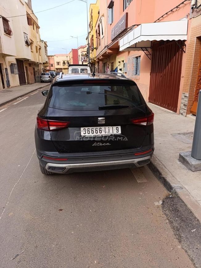 je mets ma voiture seat ateca en très bon état 