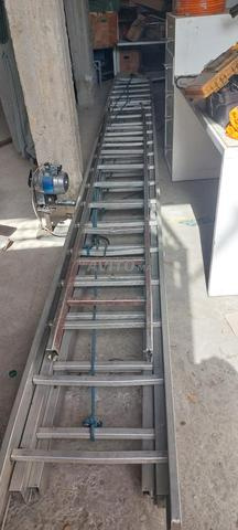 Grandes échelles à vendre - 2
