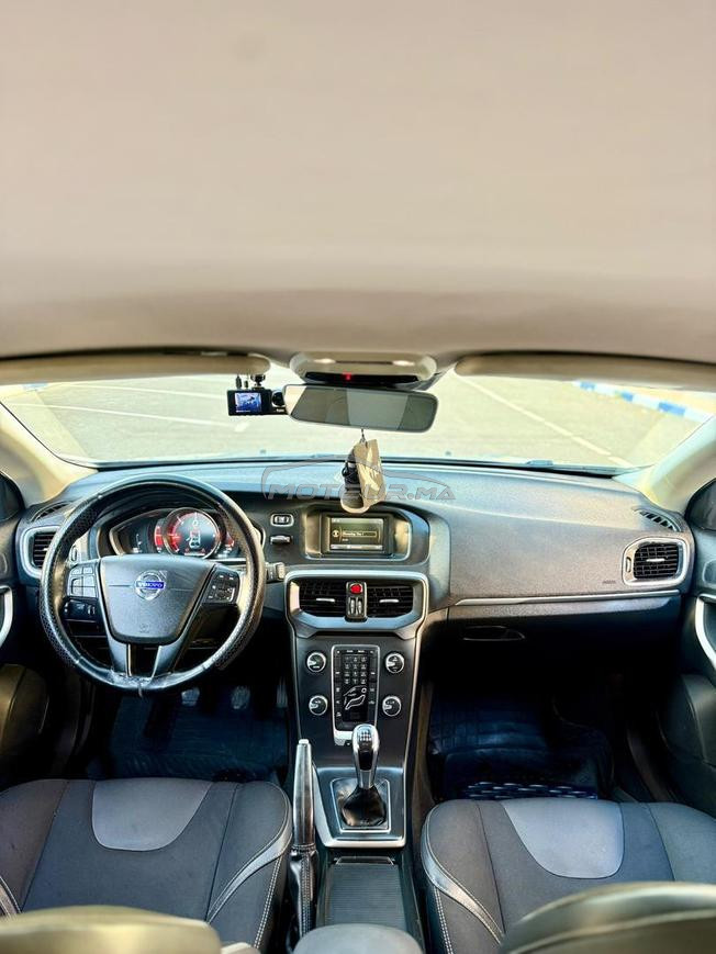 Volvo V40 D2 diésel model fin 2016 