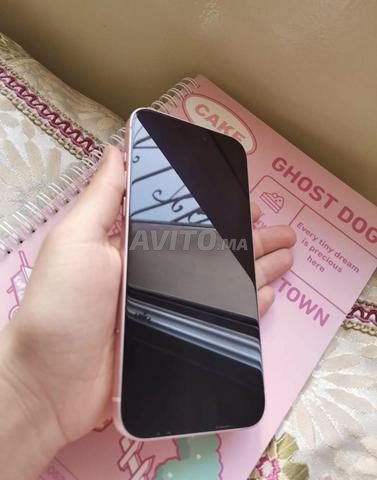 iPhone 15 Plus 128 GB 87% état de la batterie - 2